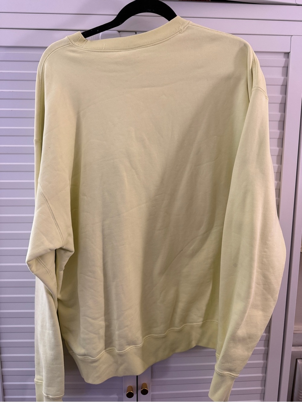 Nike Pale Yellow Crewneck Sweatshirt with White Swoosh - Picture 4 of 4
